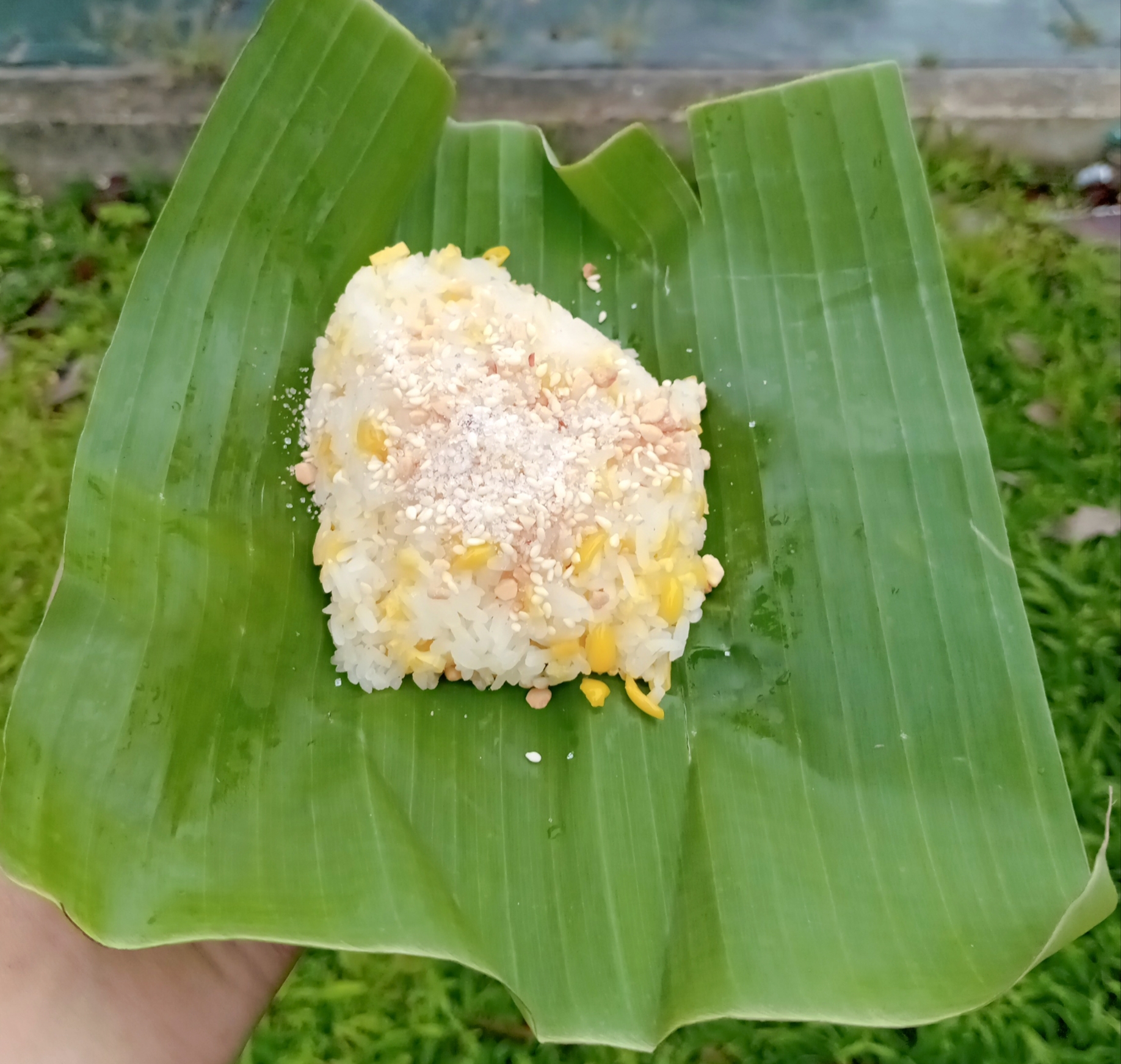 Xôi bắp muối mè