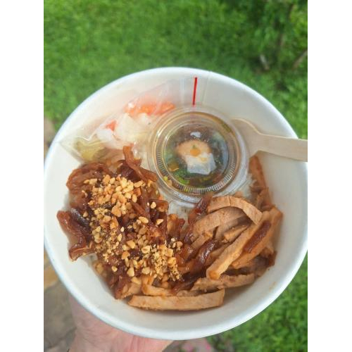 Xôi Thịt Ram Xá Bấu